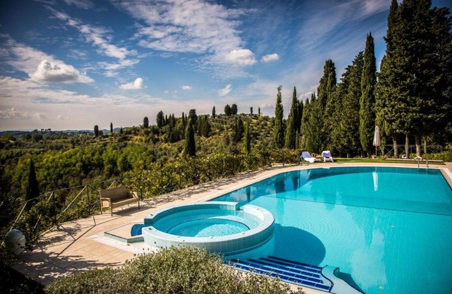 Bucciano Apartment Sleeps 2 Pool WiFi