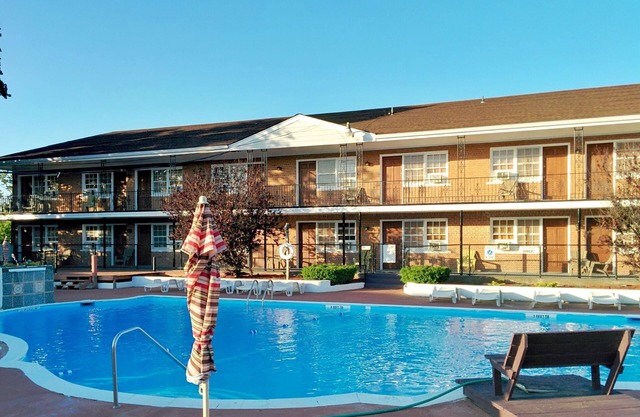 Budget Host East End Hotel in Riverhead