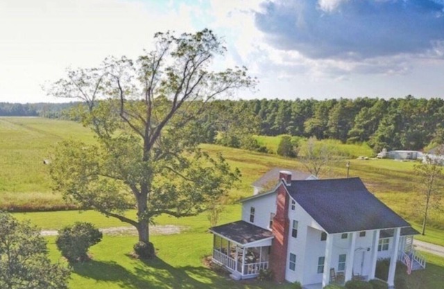 Built in 1820 King Farm house