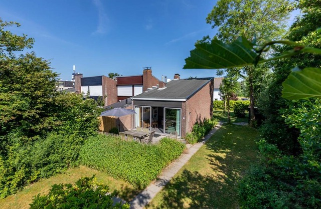 Bungalow ∙ 3 bedrooms ∙ 6 guests