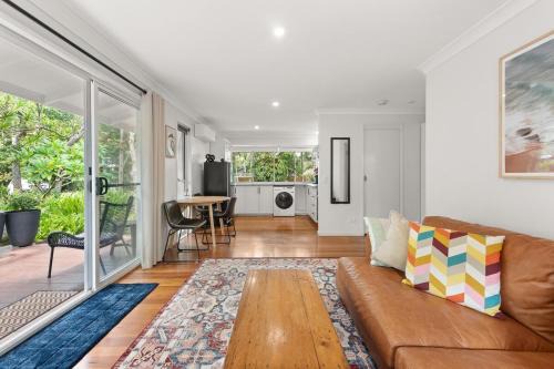 Byron Bay Accom - Kookaburra Beachside Apartment - 176 Alcorn St