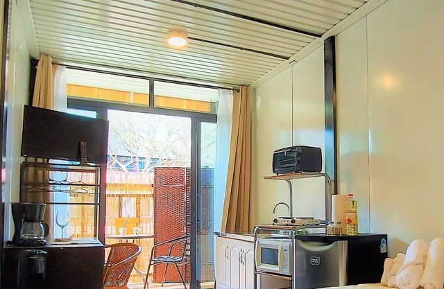 #C Santa Ana Container Studio Great Location