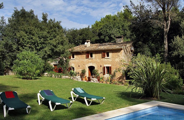 Ca`n Picassa - Three Bedroom Villa, Sleeps 6