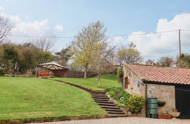 Cabin ∙ 2 bedrooms ∙ 4 guests