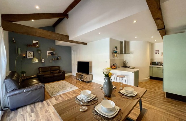 Cabin ∙ 2 bedrooms ∙ 4 guests