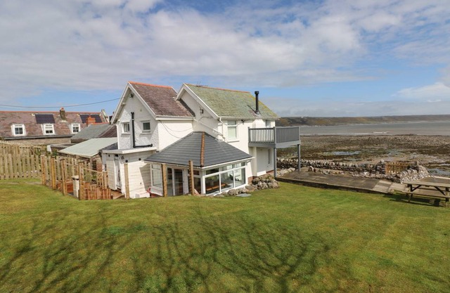 Cabin ∙ 2 bedrooms ∙ 7 guests