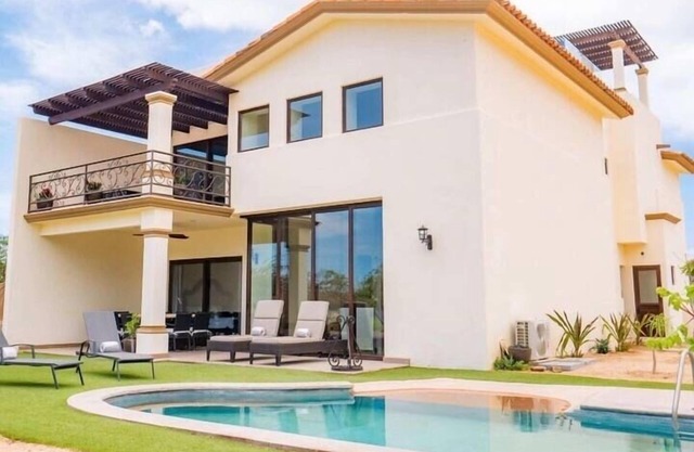Cabo Golf Villa Private Pool, Rooftop Hot Tub, Chef & Beach Access