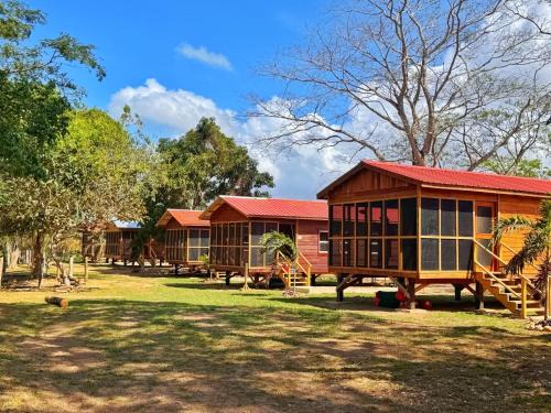Cahal Pech Cabins