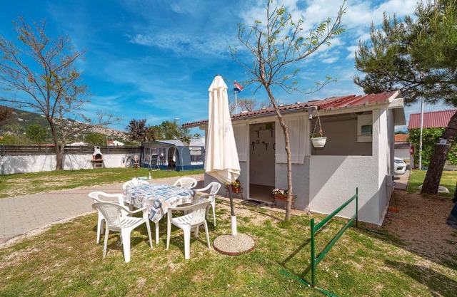 Camp Mali bungalow