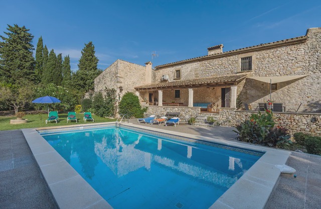 Can Llompart: Large Private Pool, A/C, WiFi