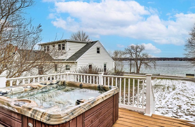 Canandaigua Vacation Rental w/ Hot Tub