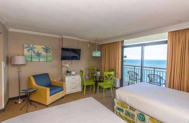 Caravelle Resort 
