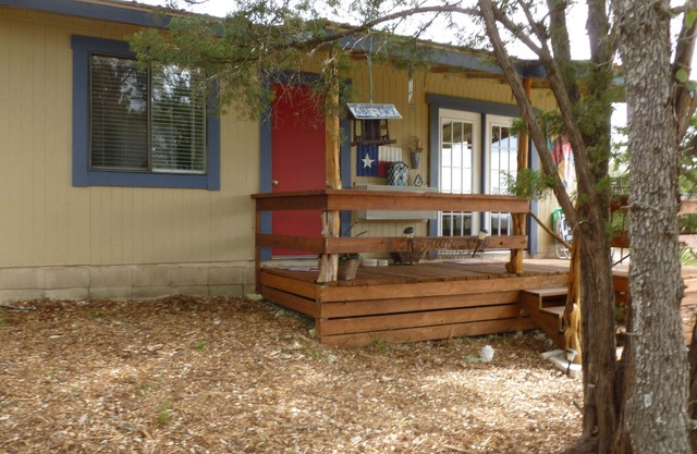 Cardinal Cabin at North Eagles Nest Lodging