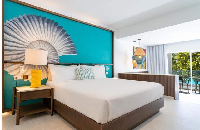 Caribbean Beachfront Escape – Relax in Tropical Gardens, Steps to White Sand