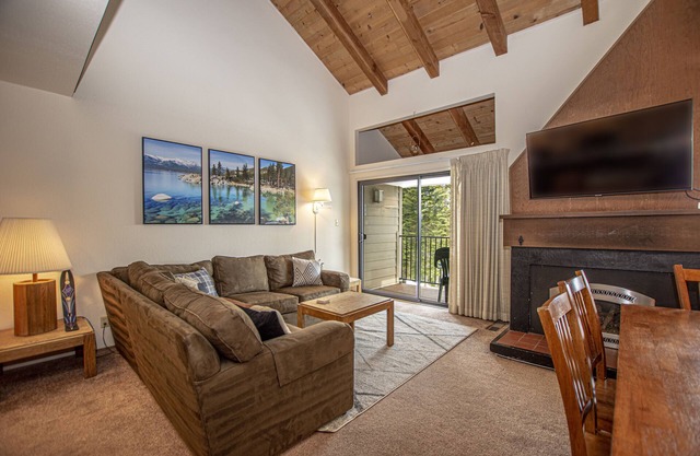 Carnelian Woods # 128: Cozy Carnelian Bay Condo with Excellent Amenities