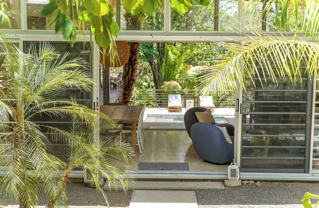 Casa Alma: Ideal Family Escape – Surf & Sand Just a 5-Min Walk Away