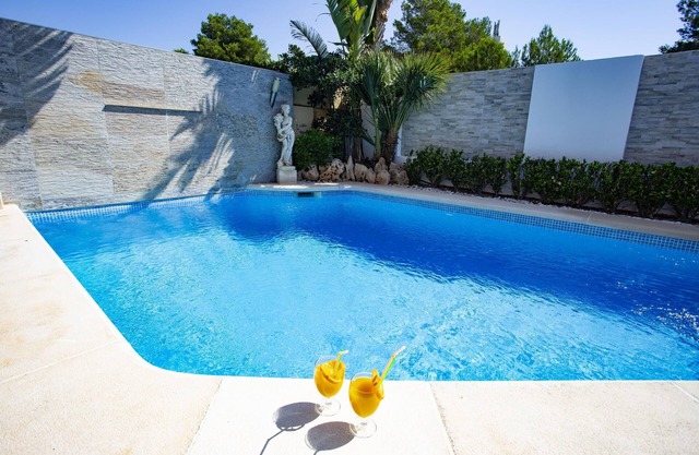 Casa Albufera with garden, WIFI, A/C and private Pool