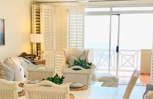 Casa Branca on the Beach & Pool Just Renovated!