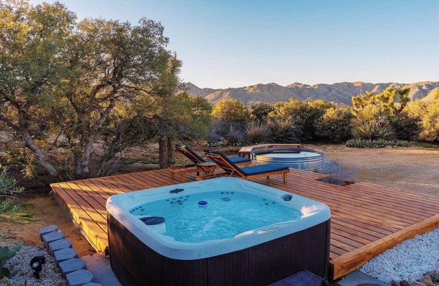 Casa de Los Altos: Desert Garden w/HotTub & Pool