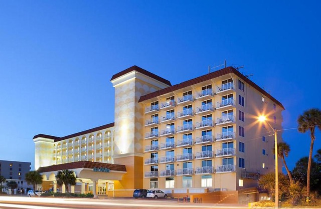 Casa Del Mar Beach Resort