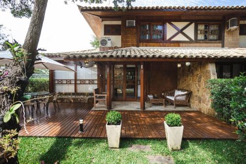 Casa em Búzios com 3 suítes | VF 07