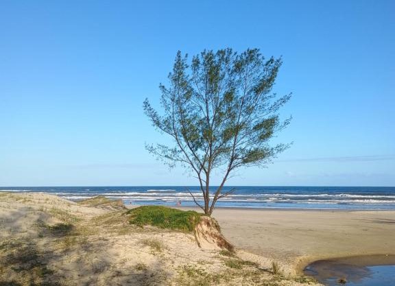 Casa Pé na Areia