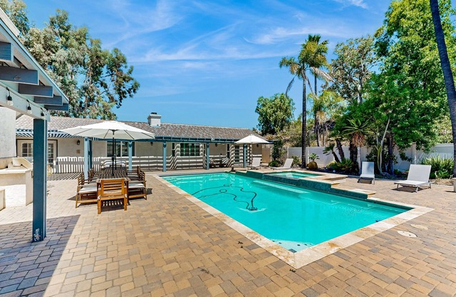 Casa Verde - Villa with private pool, spa, game room & home theater