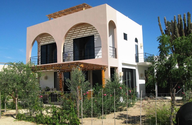 Casa Vizcaino, Surf and Serenity in Baja's Agrihood