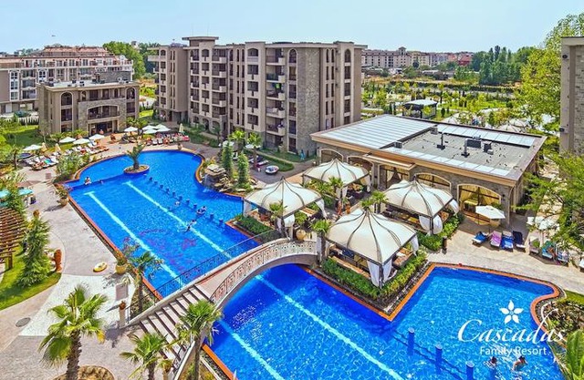 Cascadas Family Resort