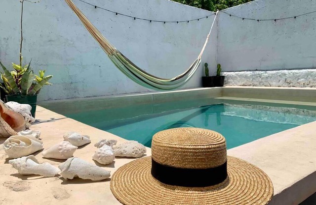 Casita azul colonial en el centro de Mèrida.