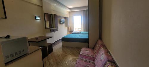 Cecelia Resort private chalets BeachAccess for Families, Near Airport