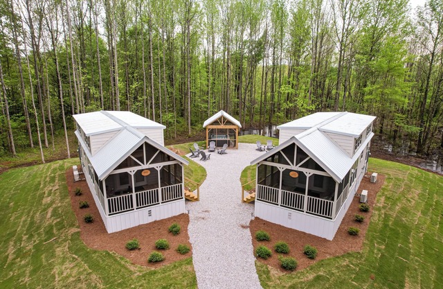 Cedar - NEW Cottage in woods @ Moon Lake Farm - HOT TUB - LAKE - KAYAK - FISH