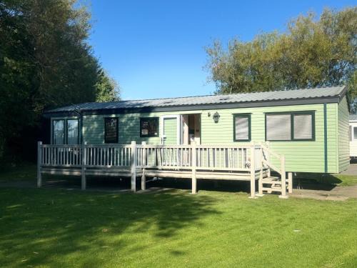 Cedar Retreat Southview - Sleeps 6 Wi-Fi & Garden