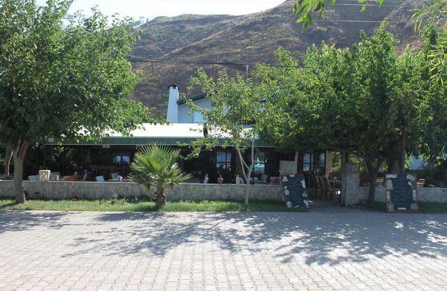 Ceneviz Hotel