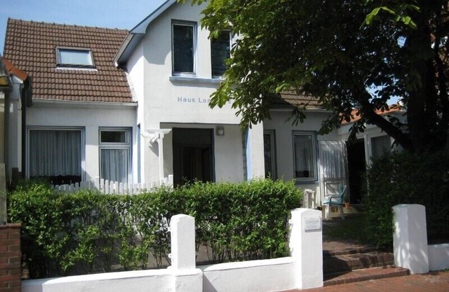 Central and family friendly, 5 min. to the beach, all shops in the immediate vicinity