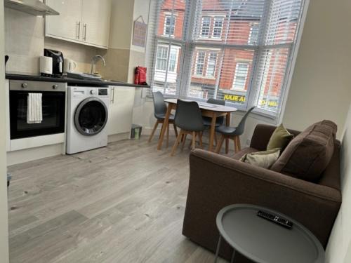 Central Colwyn Bay Studio Flat 2A