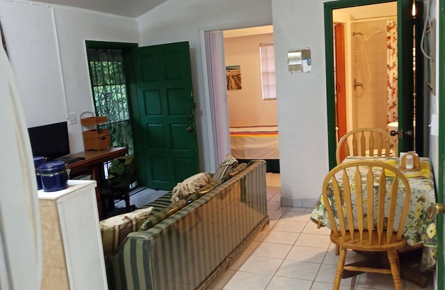 Centrally-Located, Comfortable & Secure Hide-Away