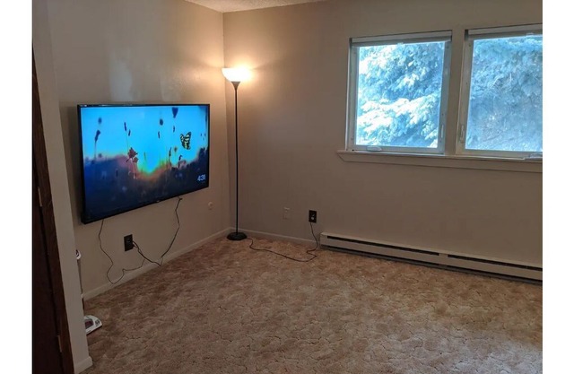 Centrally Located on Pawnee - Apartment # 3