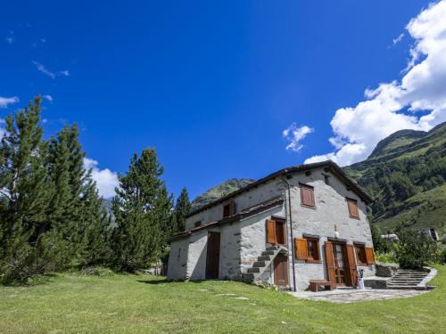 Chalet Baita Emet by Interhome