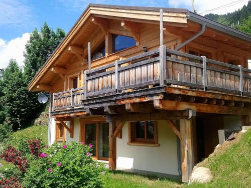 Chalet calme et récent à Arêches-Beaufort, 8 pers, exposé sud, terrasse ensoleillée, proche du village - FR-1-342-208