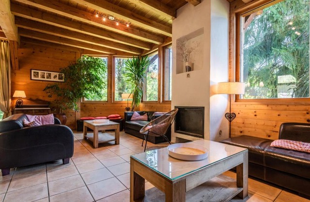 Chalet de 7 pièces avec jacuzzi et Wi-Fi, proche des télécabines et du centre des Gets - FR-1-671-4