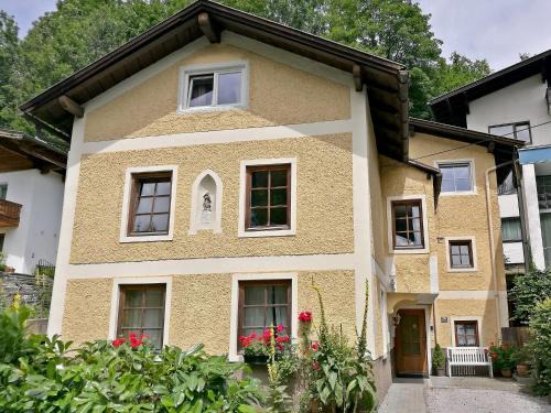 Chalet Dr-Steiner by Interhome