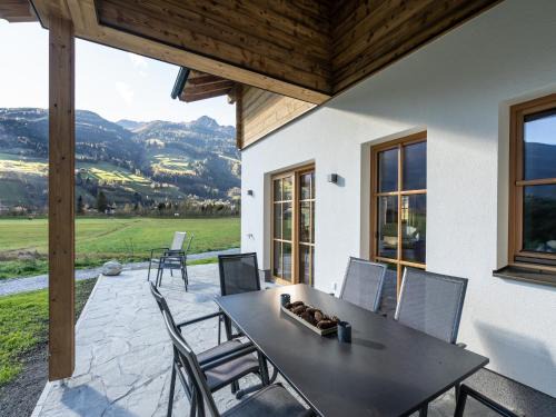 Chalet in Bad Hofgastein near Ski Lifts