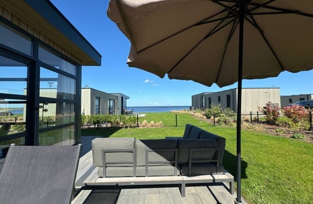 Chalet in Enkhuizen with Swimming Pool