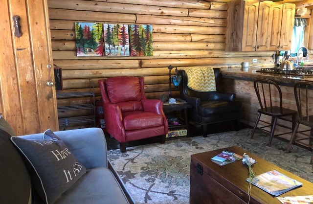 Chalet in forest sleeps 6
