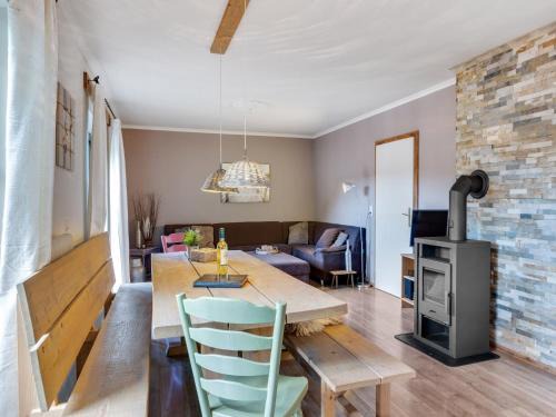 Chalet in Leogang near Ski Lifts, cleaning included