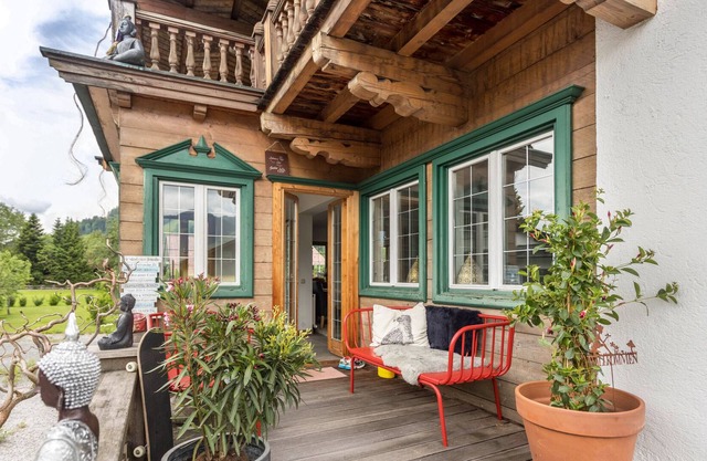 Chalet "Kitzchalet" with Mountain View, Private Terrace & Wi-Fi