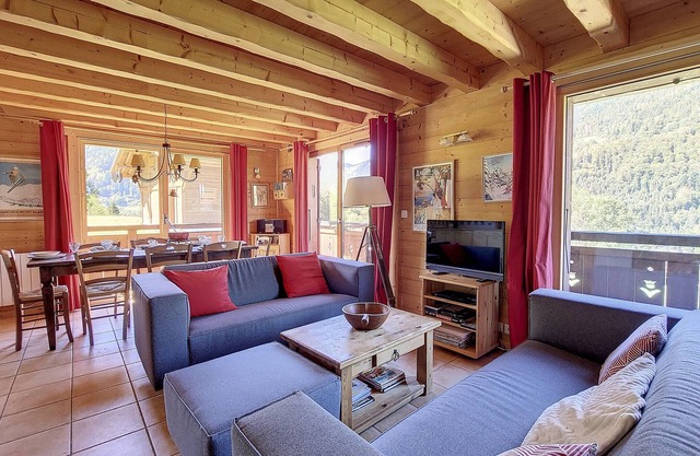 Chalet MON FRERE - 4 BEDROOMS - WIFI - 10 PEOPLE - GARDEN -LE BIOT