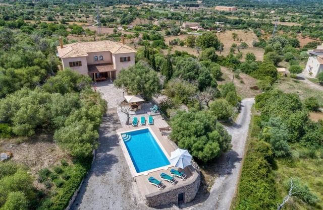 Chalet "Sa Corbaia Nova" with Mountain View, Pool, Wi-Fi, Terraces & Garden