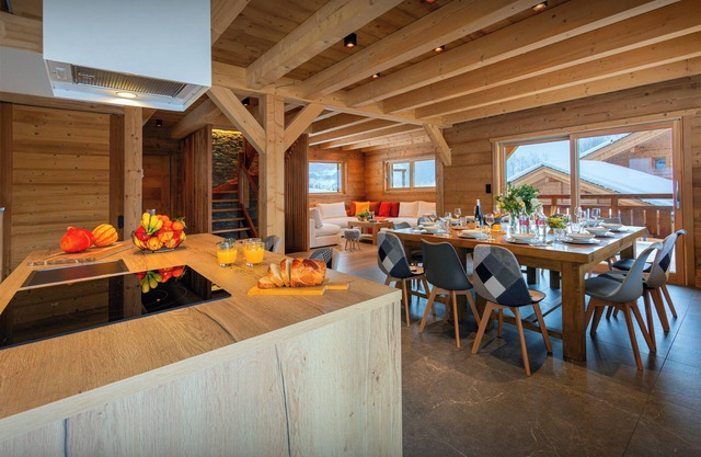 Chalet Trusquin - Mountain retreat spa and games room - OVO Network